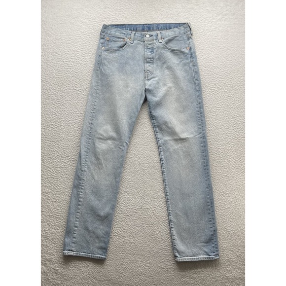 Levis 501 Jeans Mens 33x32 (Tag 32x32) Button Fly Light Wash Stretch Straight - Picture 2 of 15